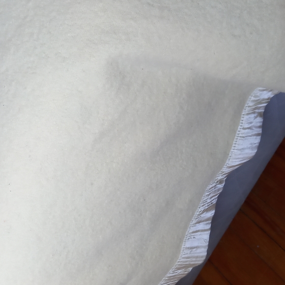 Vintage beige wool blanket - Picture 3 of 5